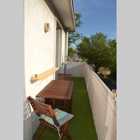 אביניון Appartement Lumineux Et Calme Avec Terrasse מראה חיצוני תמונה