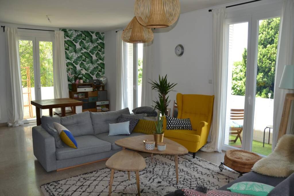 אביניון Appartement Lumineux Et Calme Avec Terrasse מראה חיצוני תמונה