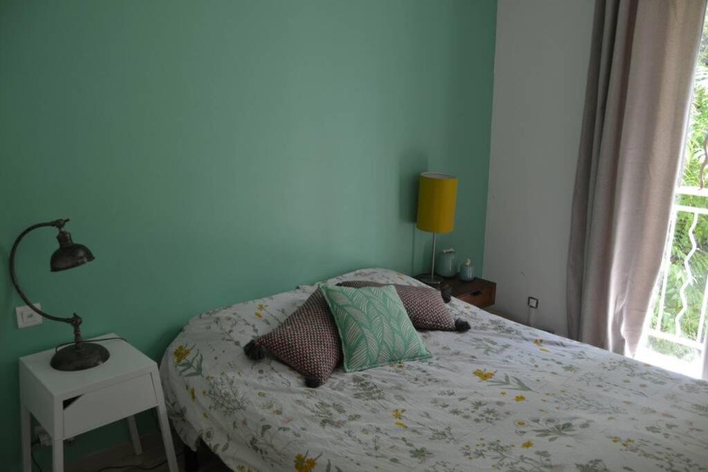 אביניון Appartement Lumineux Et Calme Avec Terrasse מראה חיצוני תמונה