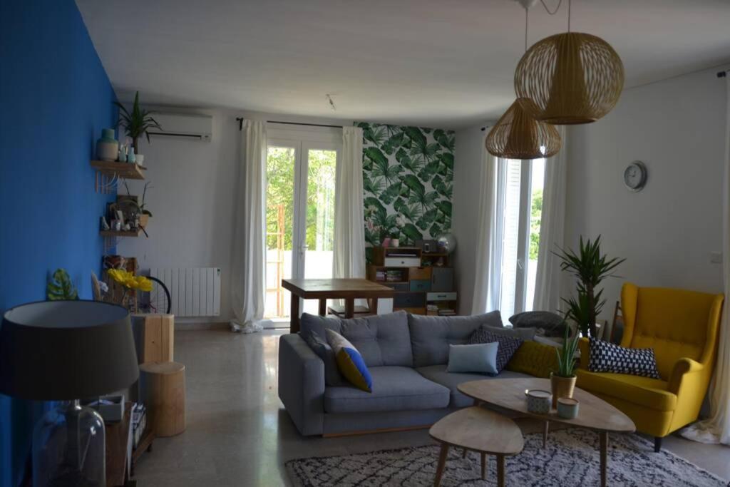 אביניון Appartement Lumineux Et Calme Avec Terrasse מראה חיצוני תמונה